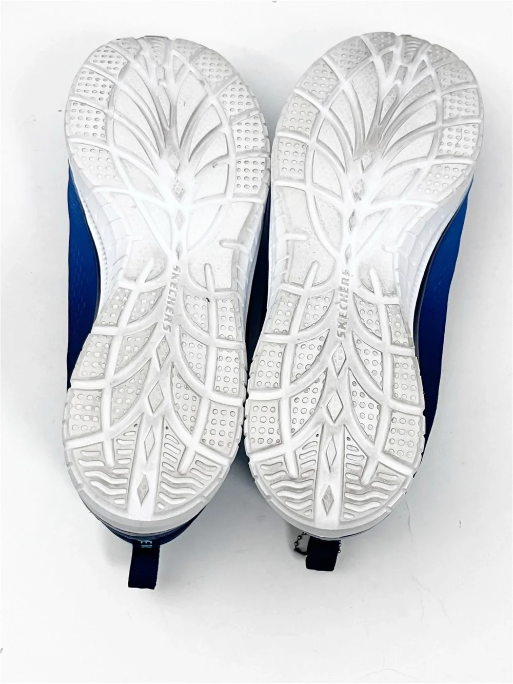 SKECHERS Virtue Pure Radiance Memory Foam Bungee Slip On Shoes Sneakers Size 8.5